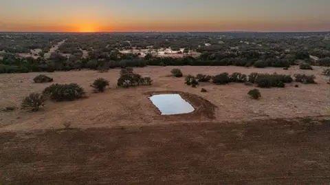 Undisclosed, Mckavett, TX 76841