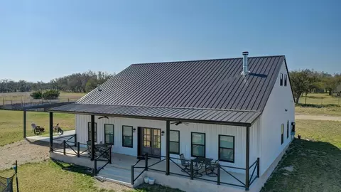 110 Scott Branch Rd, Harper, TX 78631