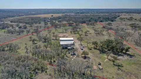 200 Mosel Rd, Harper, TX 78631