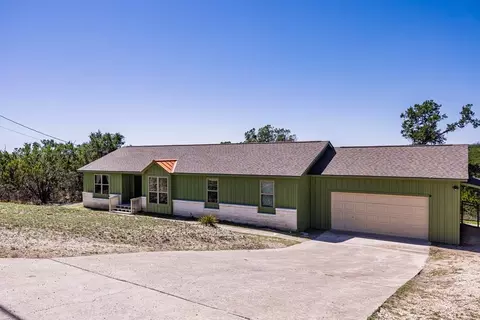 106 Robin Hl, Kerrville, TX 78028