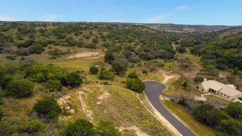 120134 N Stieler Springs Ln N, Comfort, TX 78013