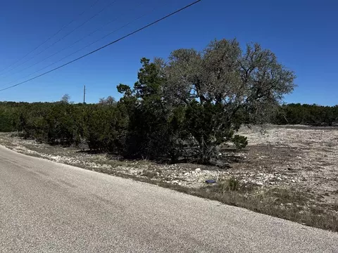 570 W Ranch Rim, Hunt, TX 78024
