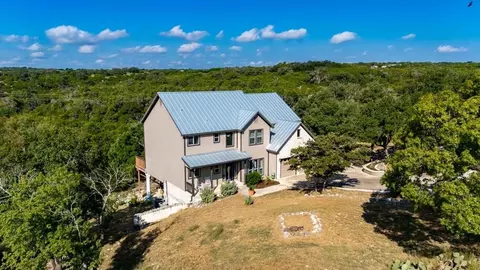502 Lost Vly, Kerrville, TX 78028