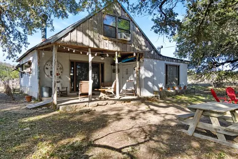 62 Turkey Trot, Uvalde, TX 78801