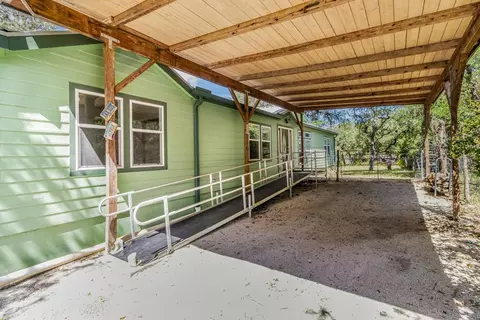 23942 N Hwy 83, Concan, TX 78838
