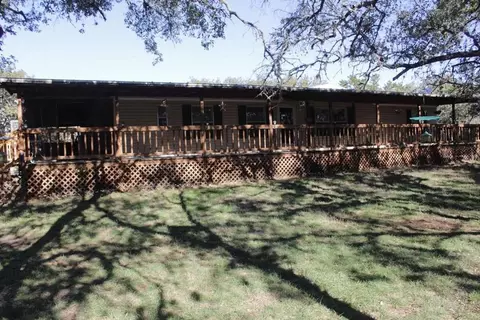 317 Swayze Rd, Utopia, TX 78884