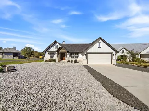 101 Jerry Gray, Blanco, TX 78606