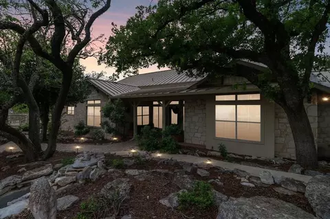 1904 N Summit Ridge Dr, Kerrville, TX 78028
