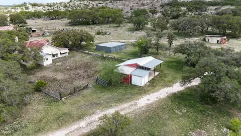 10347 Fm 674, Rocksprings, TX 78880