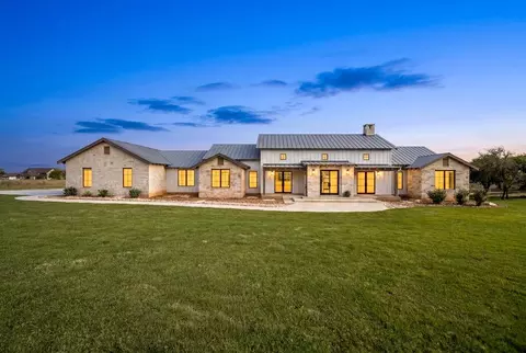 156 Agrihood Dr, Fredericksburg, TX 78624