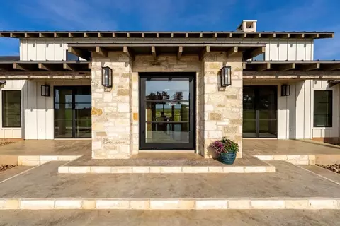 156 Agrihood Dr, Fredericksburg, TX 78624