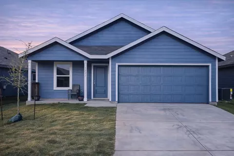 3223 Glacier Blf, Kerrville, TX 78028