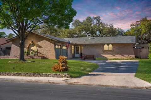 6723 Connie Mack St, San Antonio, TX 78240