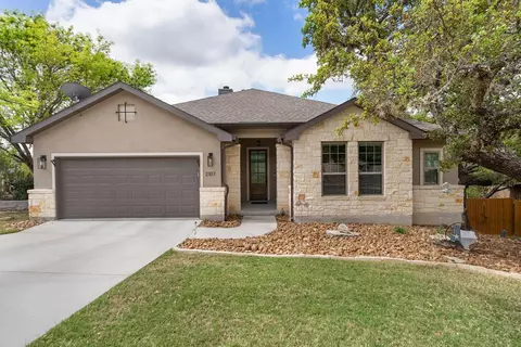 2107 W Bluff Dr, Kerrville, TX 78028