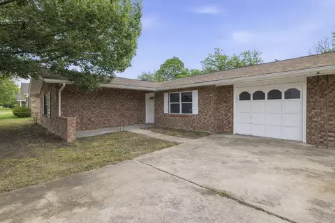 301 Manor Dr # -A, Kerrville, TX 78028