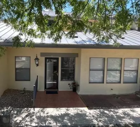 220 E Apt 10 E Riverhill Club Ln, Kerrville, TX 78028