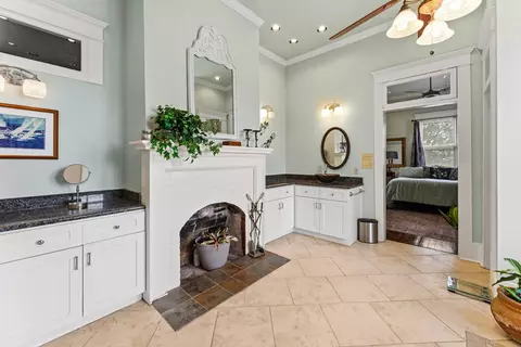 Bath - 4515 Stapper Rd, Saint Hedwig, TX 78152 photo 2 of 5