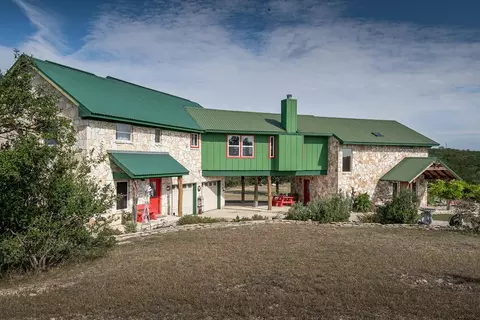 290 SW Japonica Rd, Hunt, TX 78024