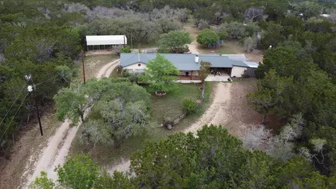 341 Seth Cir, Bandera, TX 78003