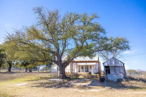 6623 Starks Rd, Mason, TX 76856