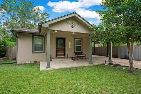 510 E Shady Dr, Kerrville, TX 78028