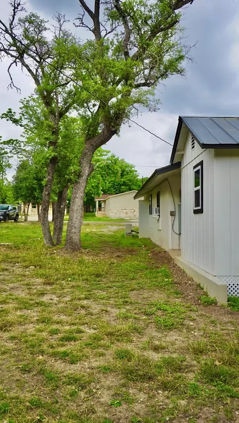 Exterior - 110 Fourth St, Ingram, TX 78025 photo 6 of 6