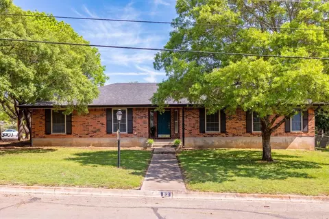 113 Sherwood Ln, Kerrville, TX 78028