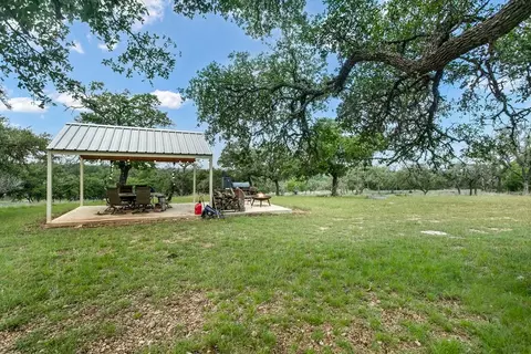181 S Colinas Dr, Kerrville, TX 78028