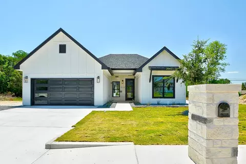 513 Conner Ct, Kerrville, TX 78028