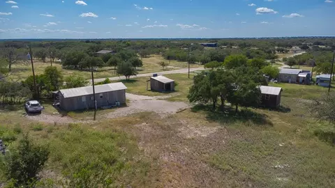 412 Sky Hbr, Mountain Home, TX 78058