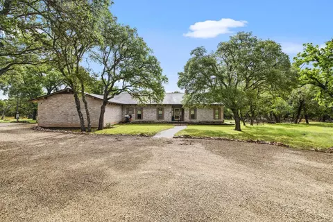 325 Cedar Rdg, Kerrville, TX 78028
