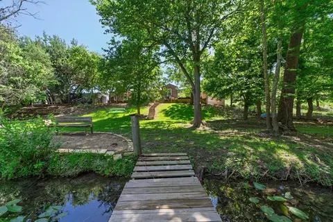 163 Molina Rd, Kerrville, TX 78028