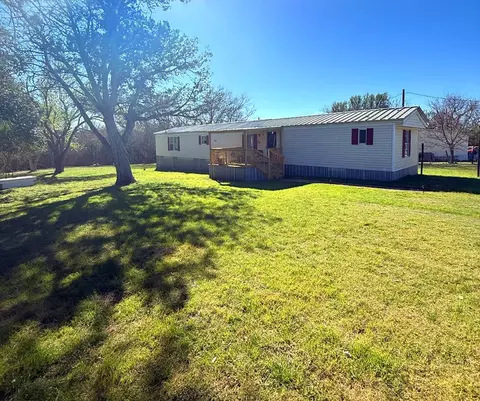 103 E Deerfield, Kerrville, TX 78028