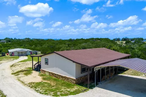 900 Panther Hollow Dr, Bandera, TX 78003