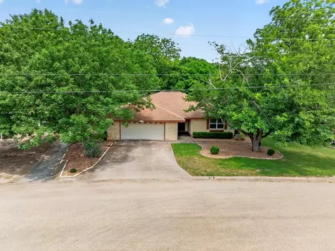 239 Wedgewood Ln, Kerrville, TX 78028