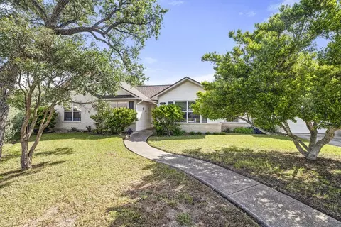 116 N Cardiff, Kerrville, TX 78028