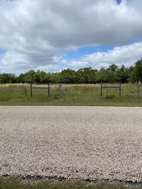 165 Louise Ln, Mountain Home, TX 78058