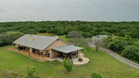 8177 Wendel Loop, Harper, TX 78631