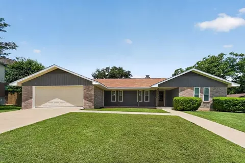 316 Mack Hollimon Dr, Kerrville, TX 78028