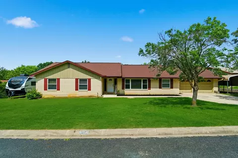 210 Poco Vista Dr S, Kerrville, TX 78028