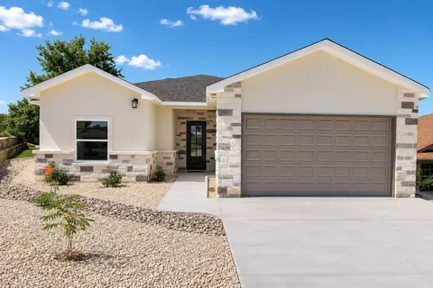 305 Vantage Cir, Kerrville, TX 78028