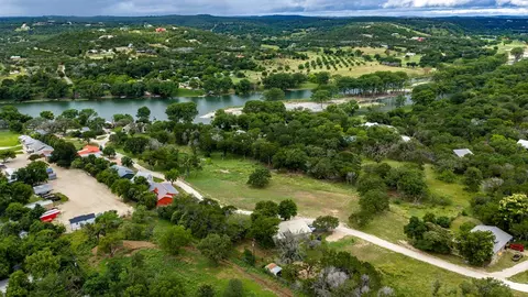 View/Area - 139 143 Eickenroht, Ingram, TX 78025 photo 2 of 10