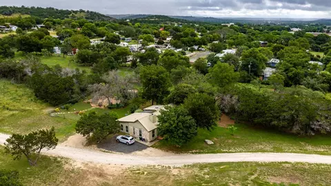 View/Area - 139 143 Eickenroht, Ingram, TX 78025 photo 1 of 10