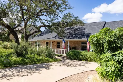 1800 Foothills Dr, Kerrville, TX 78028