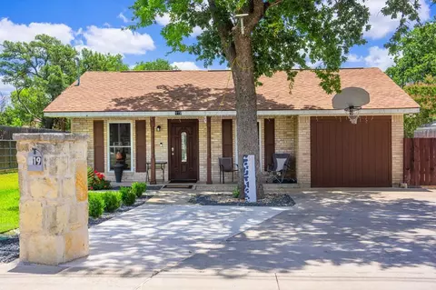 419 Goss St, Kerrville, TX 78028
