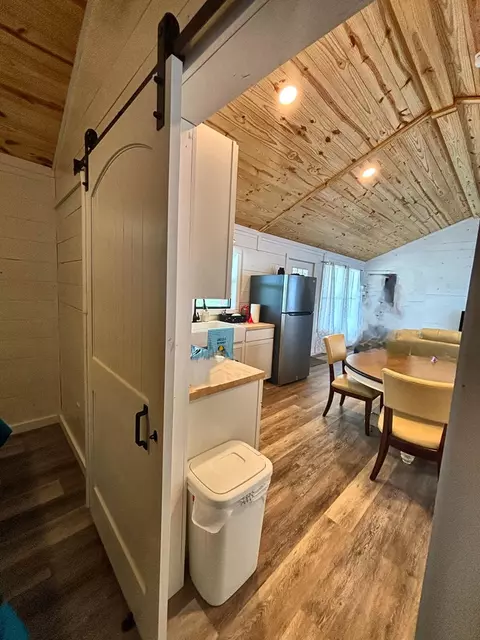 Kitchen - 1008 B And R Rnch, Utopia, TX 78884 photo 3 of 4