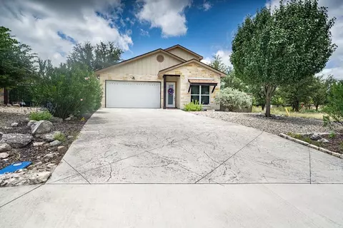1004 Creswell Ln, Kerrville, TX 78028
