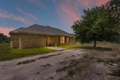 143 Michael Dr, Harper, TX 78631