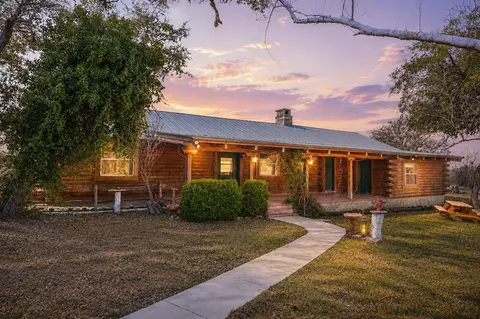 5626 Fm 3240, Bandera, TX 78003