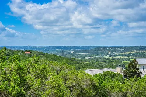 170 Crockett Dr, Kerrville, TX 78028